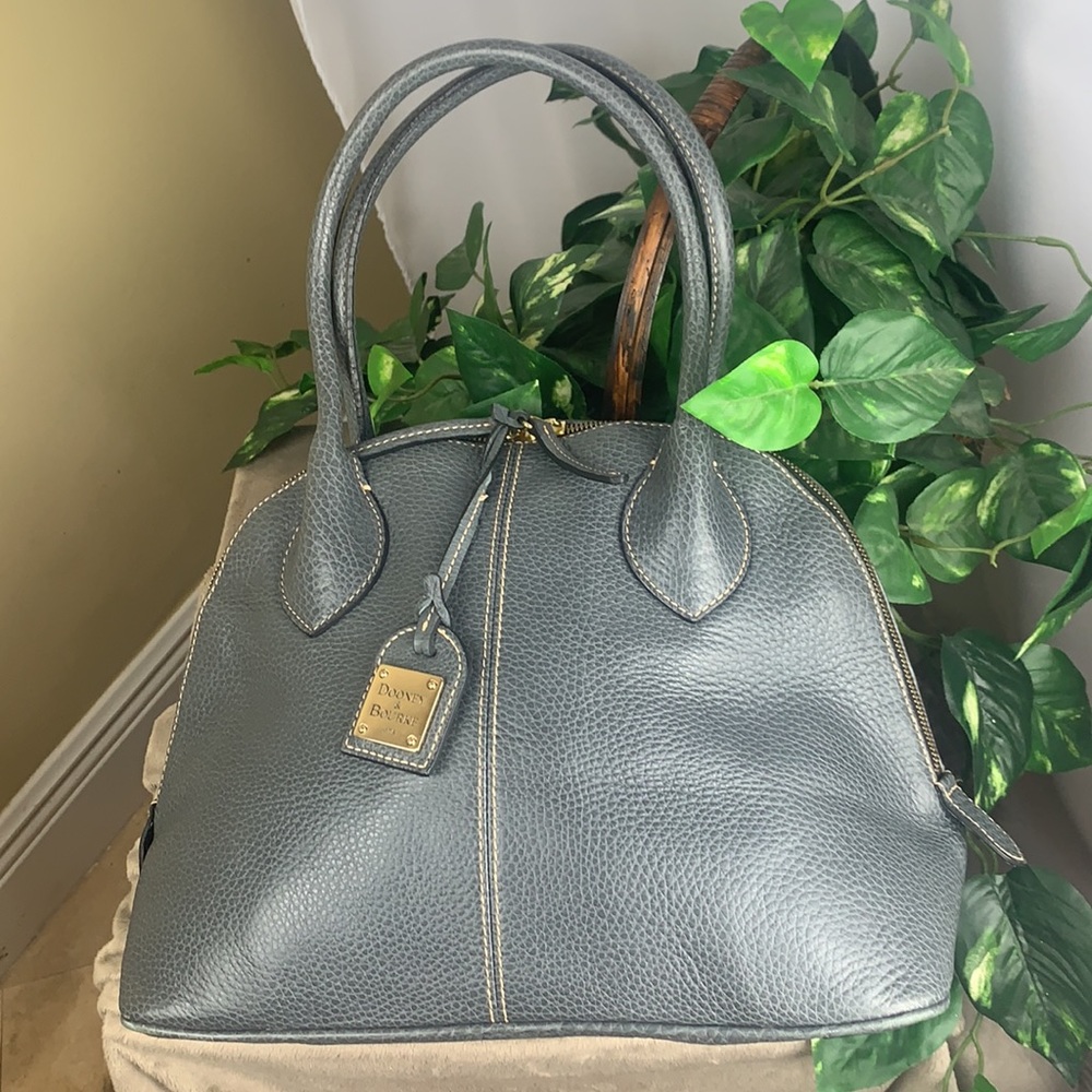 ❌TRADED
Dooney & Bourke Gray Pebbled Genuine Leather Purse Handbag - Picture 12 of 16